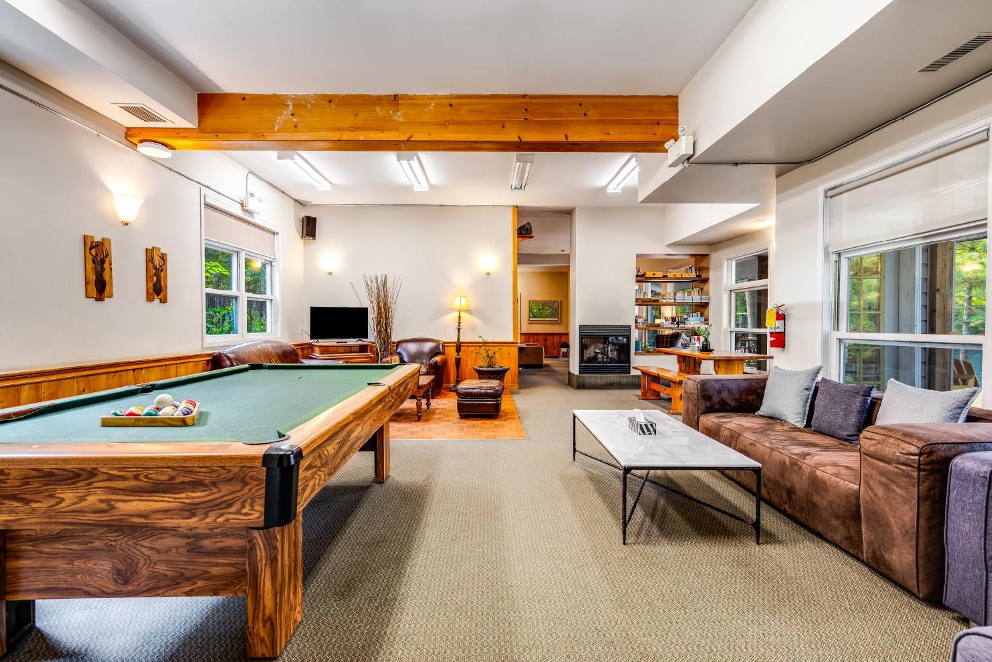 Muskoka Waterfront Retreat Villa Dwight Екстериор снимка