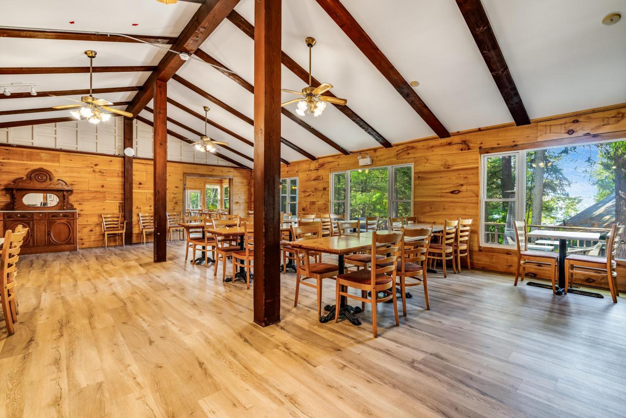 Muskoka Waterfront Retreat Villa Dwight Екстериор снимка