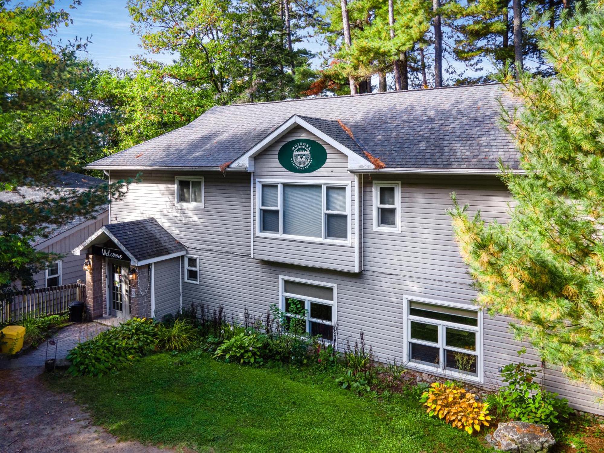 Muskoka Waterfront Retreat Villa Dwight Екстериор снимка