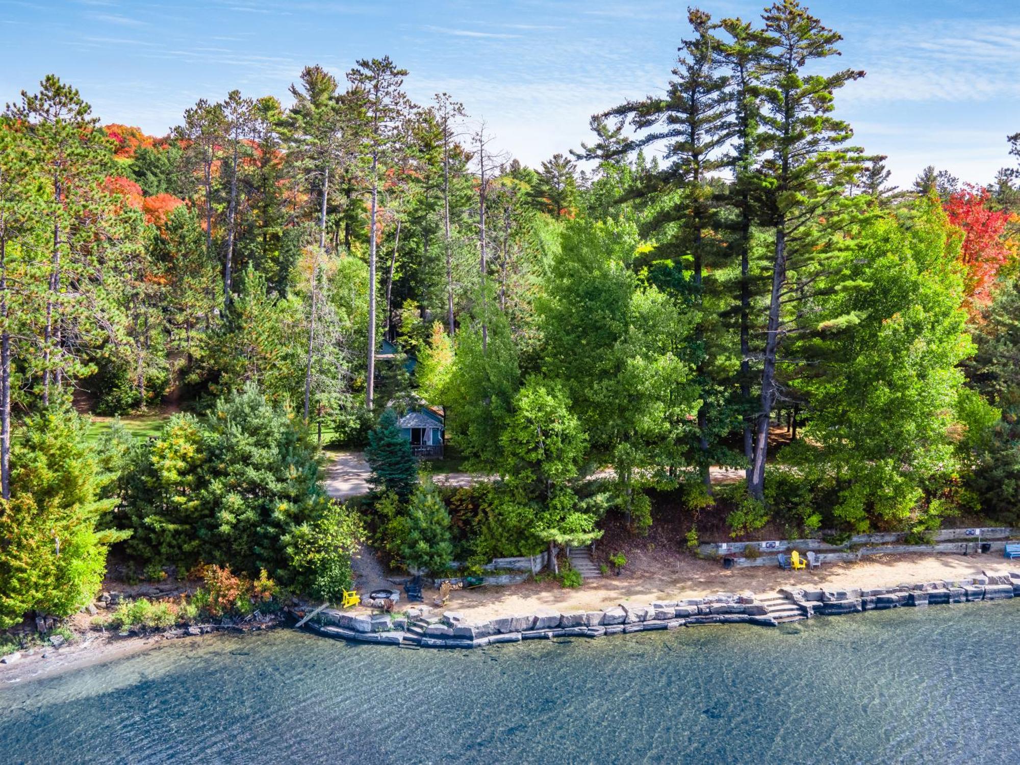 Muskoka Waterfront Retreat Villa Dwight Екстериор снимка