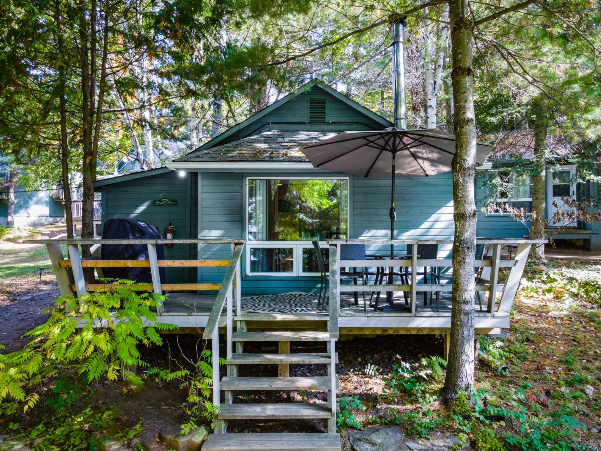 Muskoka Waterfront Retreat Villa Dwight Екстериор снимка