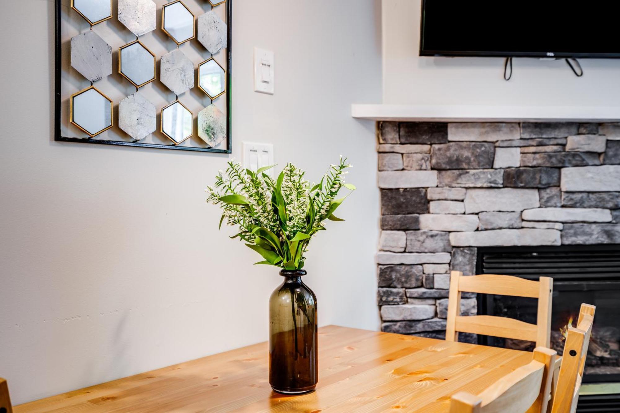 Muskoka Waterfront Retreat Villa Dwight Екстериор снимка