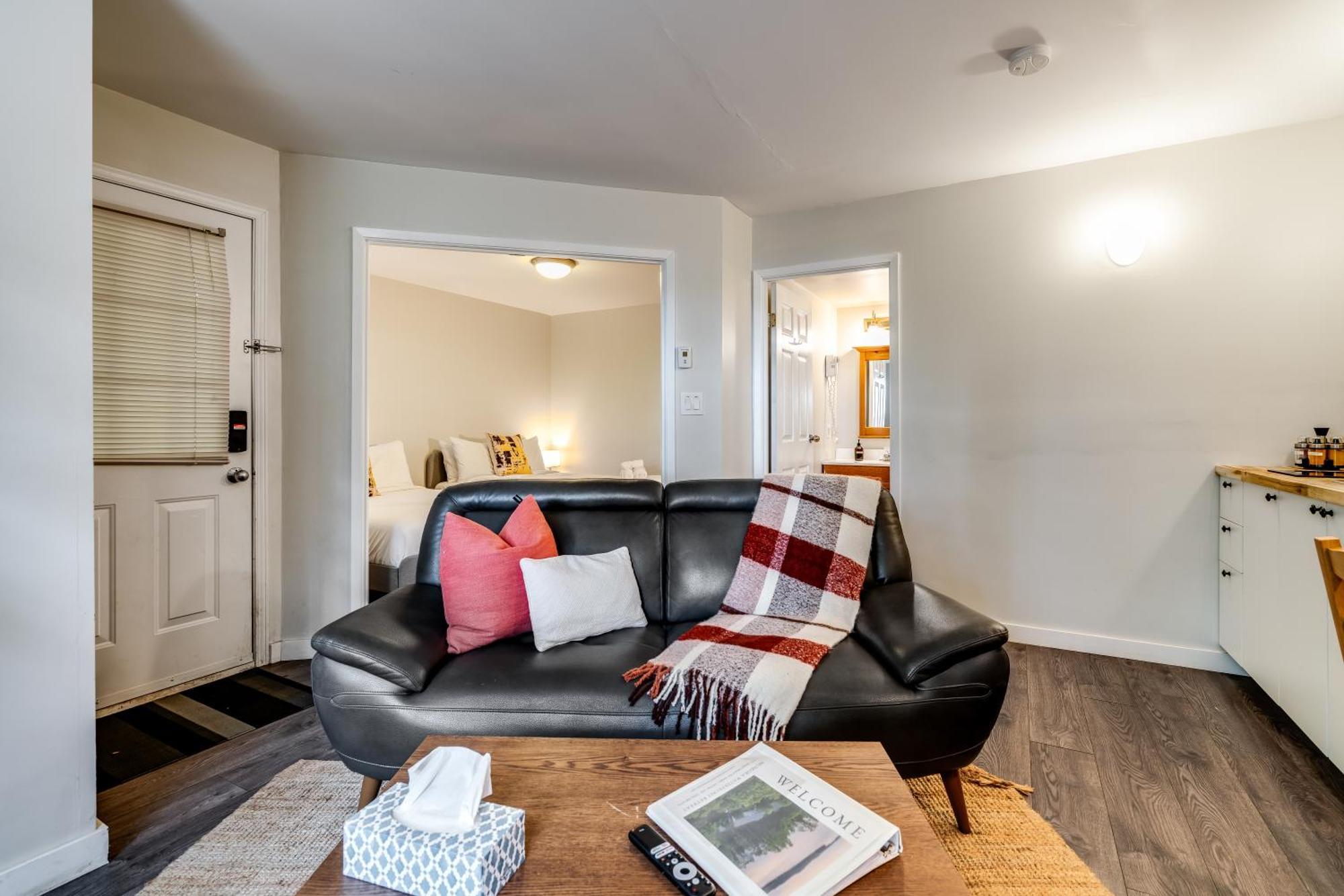 Muskoka Waterfront Retreat Villa Dwight Екстериор снимка