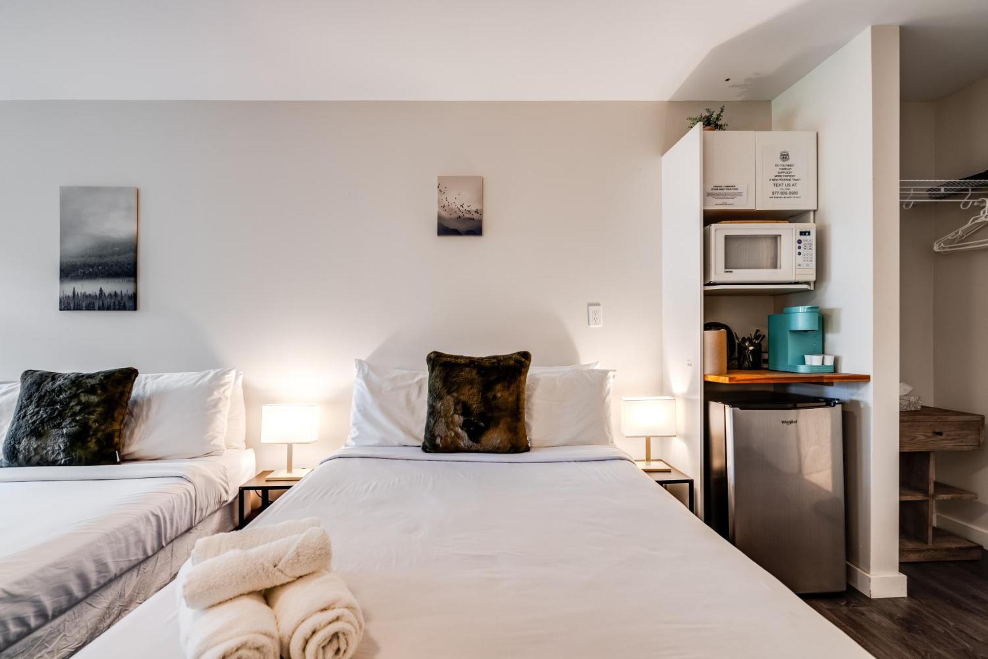 Muskoka Waterfront Retreat Villa Dwight Екстериор снимка