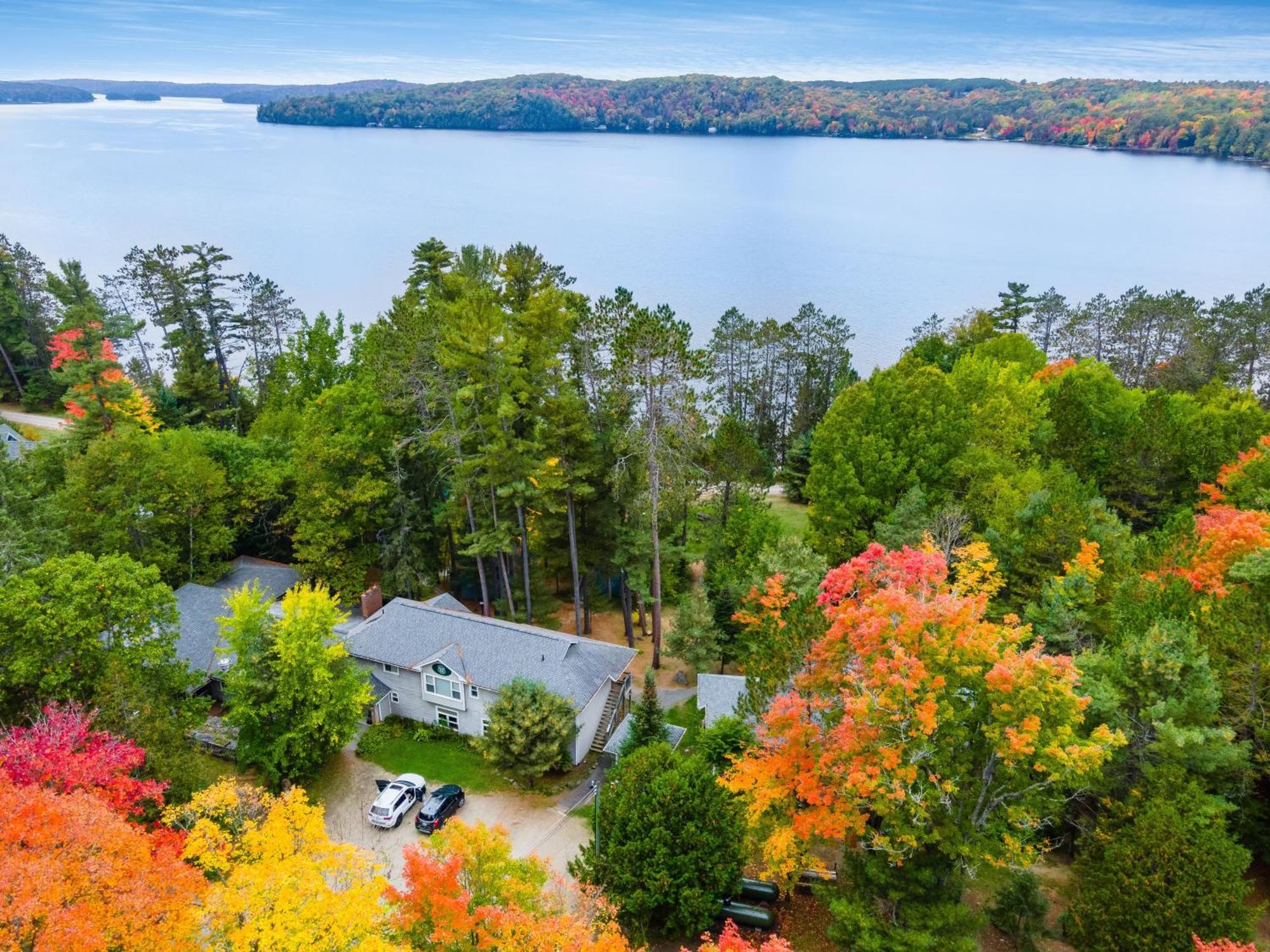 Muskoka Waterfront Retreat Villa Dwight Екстериор снимка