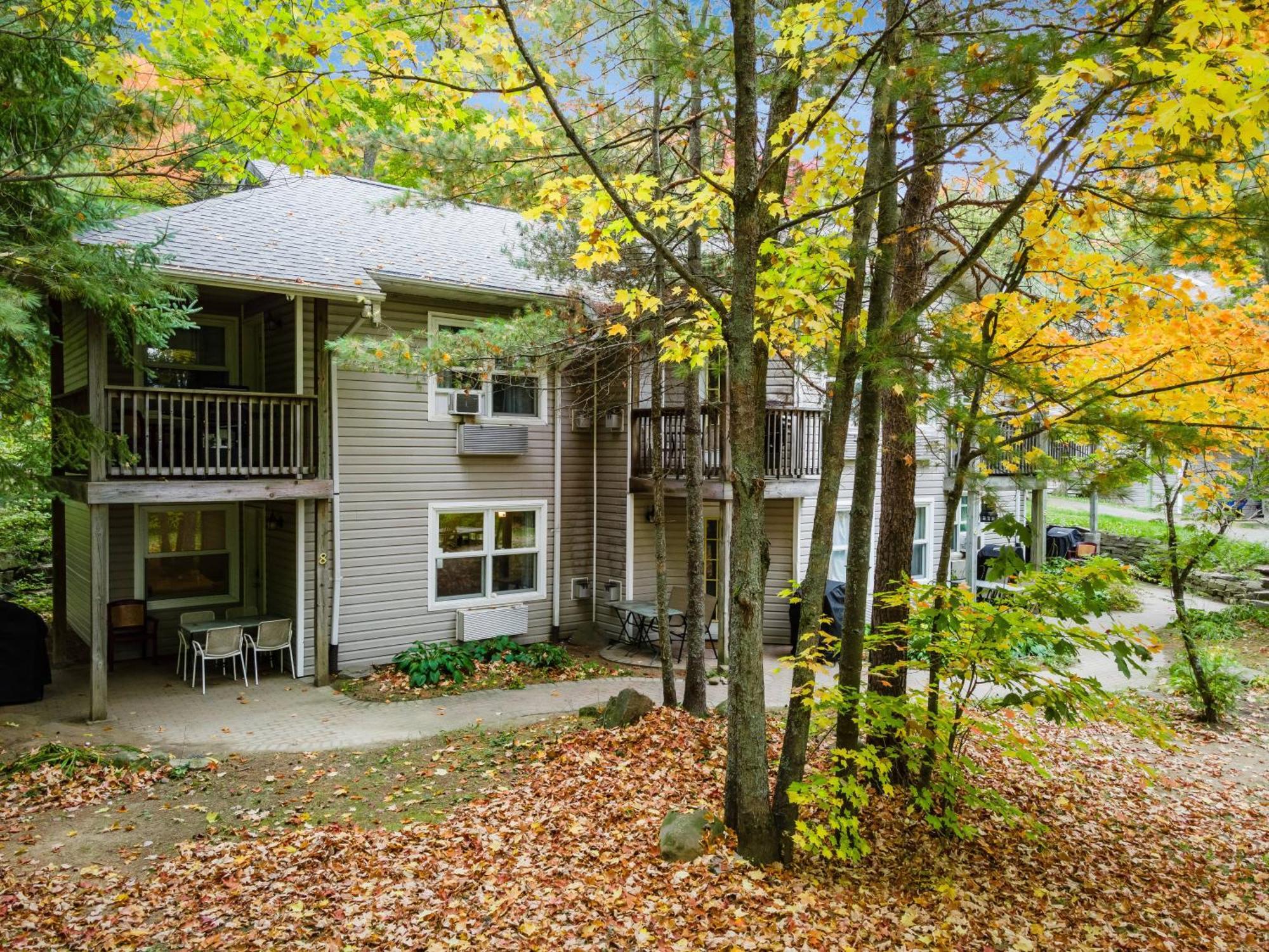 Muskoka Waterfront Retreat Villa Dwight Екстериор снимка